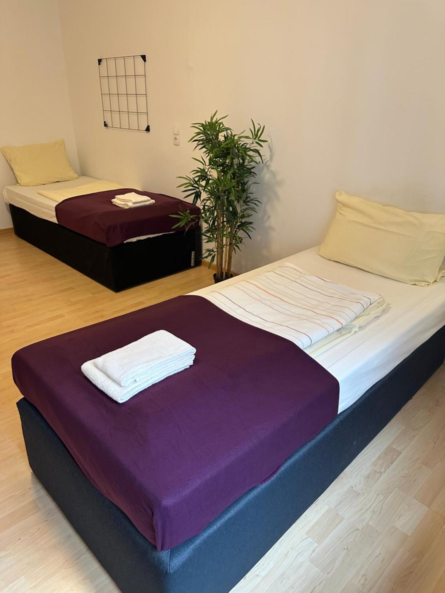 110 qm Große Wohnung direkt am Hauptbahnhof Neumünster Exterior foto
