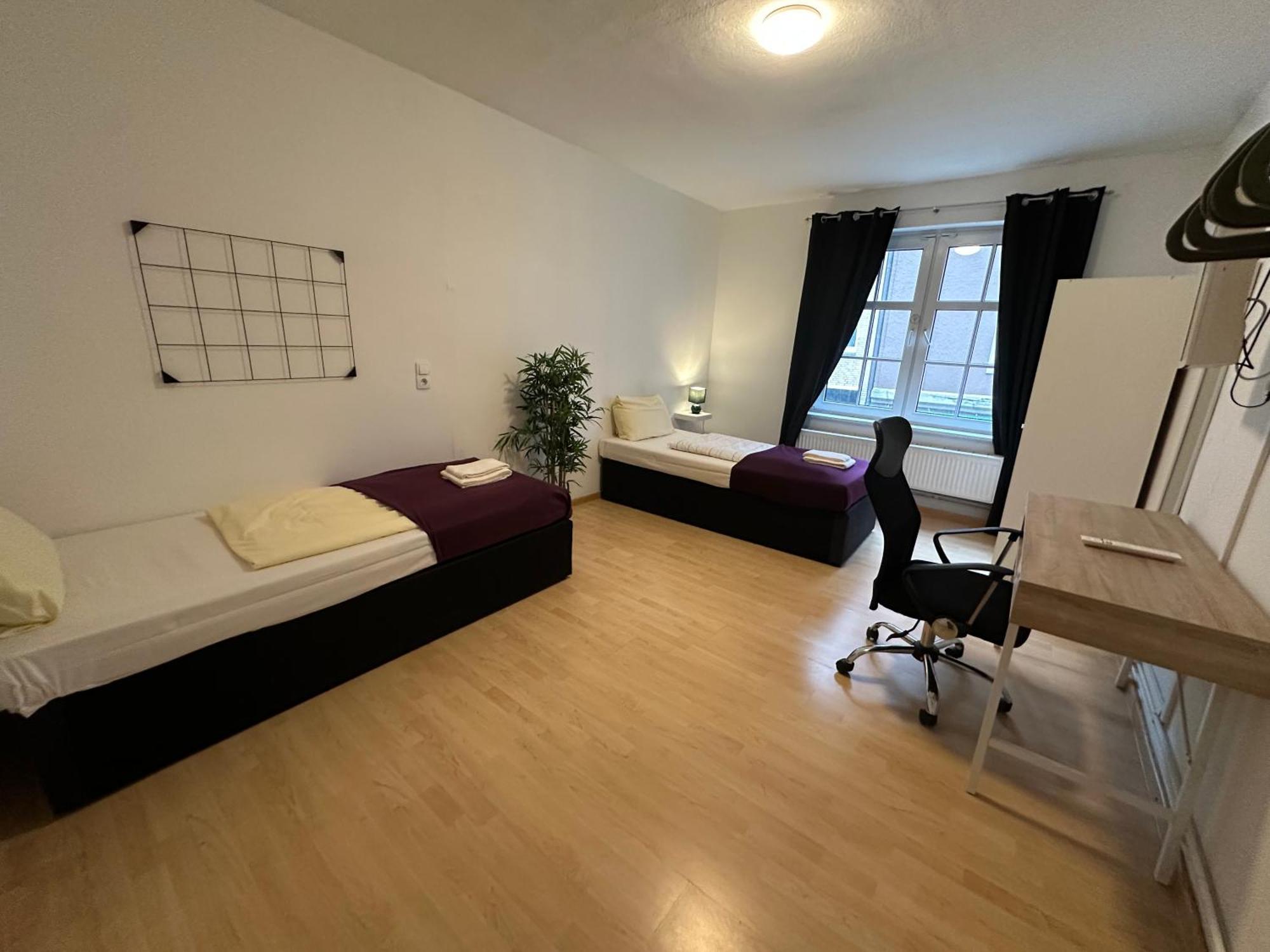 110 qm Große Wohnung direkt am Hauptbahnhof Neumünster Exterior foto
