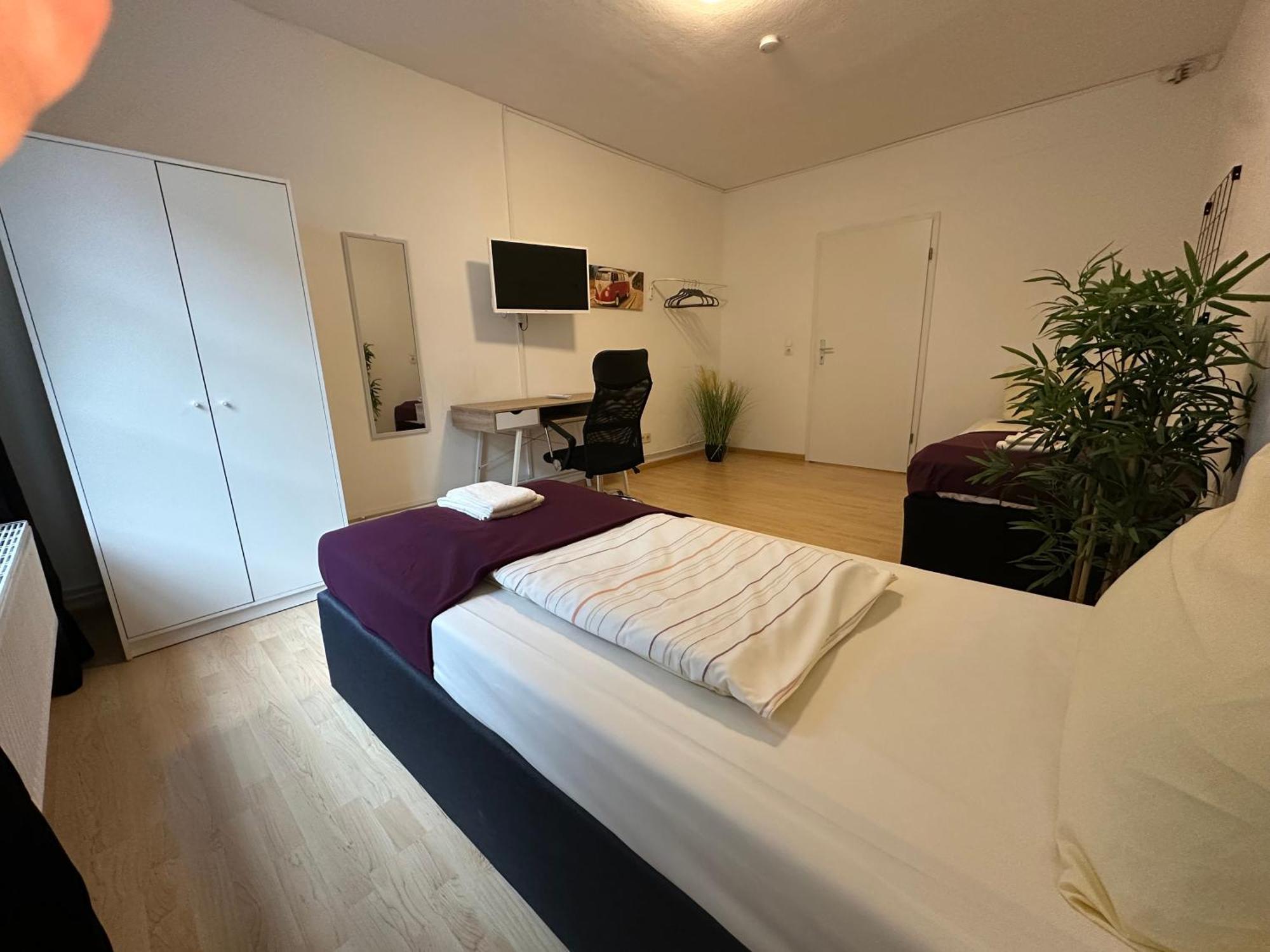 110 qm Große Wohnung direkt am Hauptbahnhof Neumünster Exterior foto