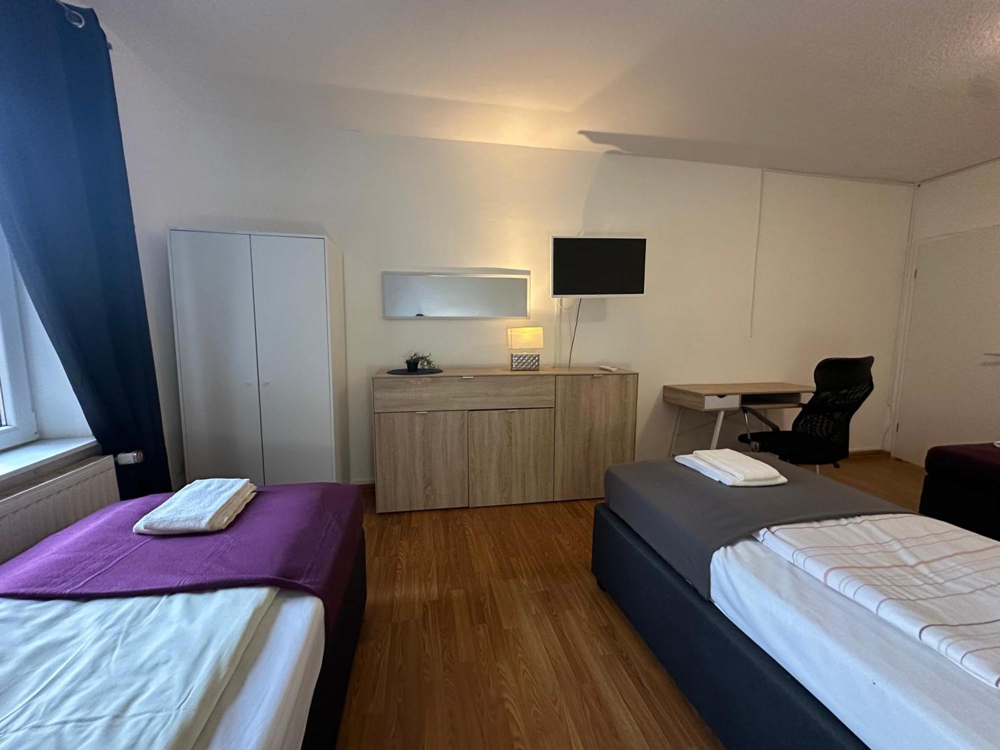 110 qm Große Wohnung direkt am Hauptbahnhof Neumünster Exterior foto